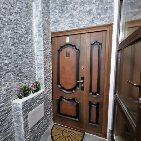 Casa Darya-24h Check-in Проживання в сім'ї