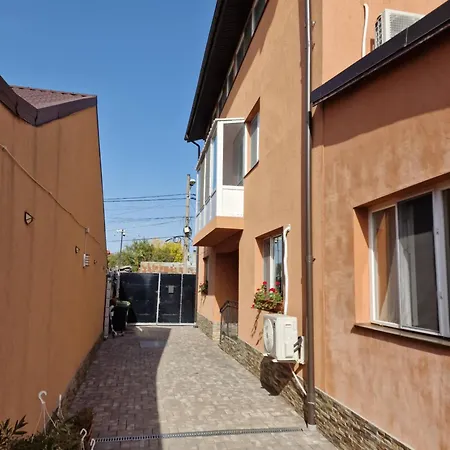 Проживання в сім'ї Casa Darya-24h Check-in *