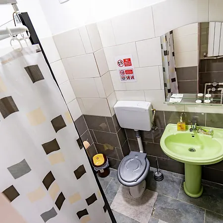 Casa Darya-24h Check-in בית אירוח