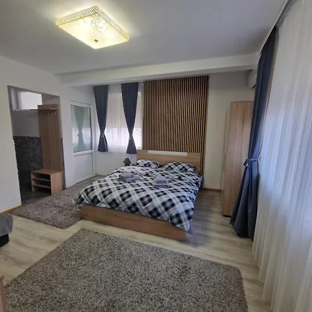 Homestay Casa Darya-24h Check-in Bucharest