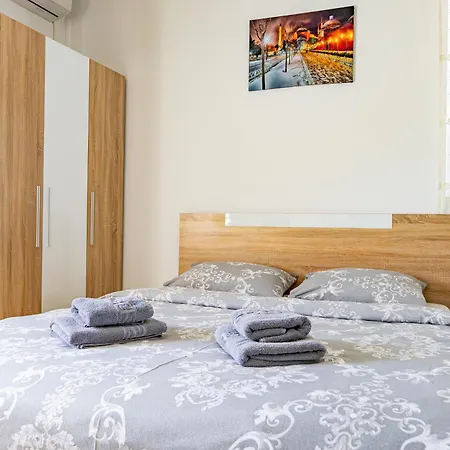 Habitación en casa particular Casa Darya-24h Check-in Bucarest